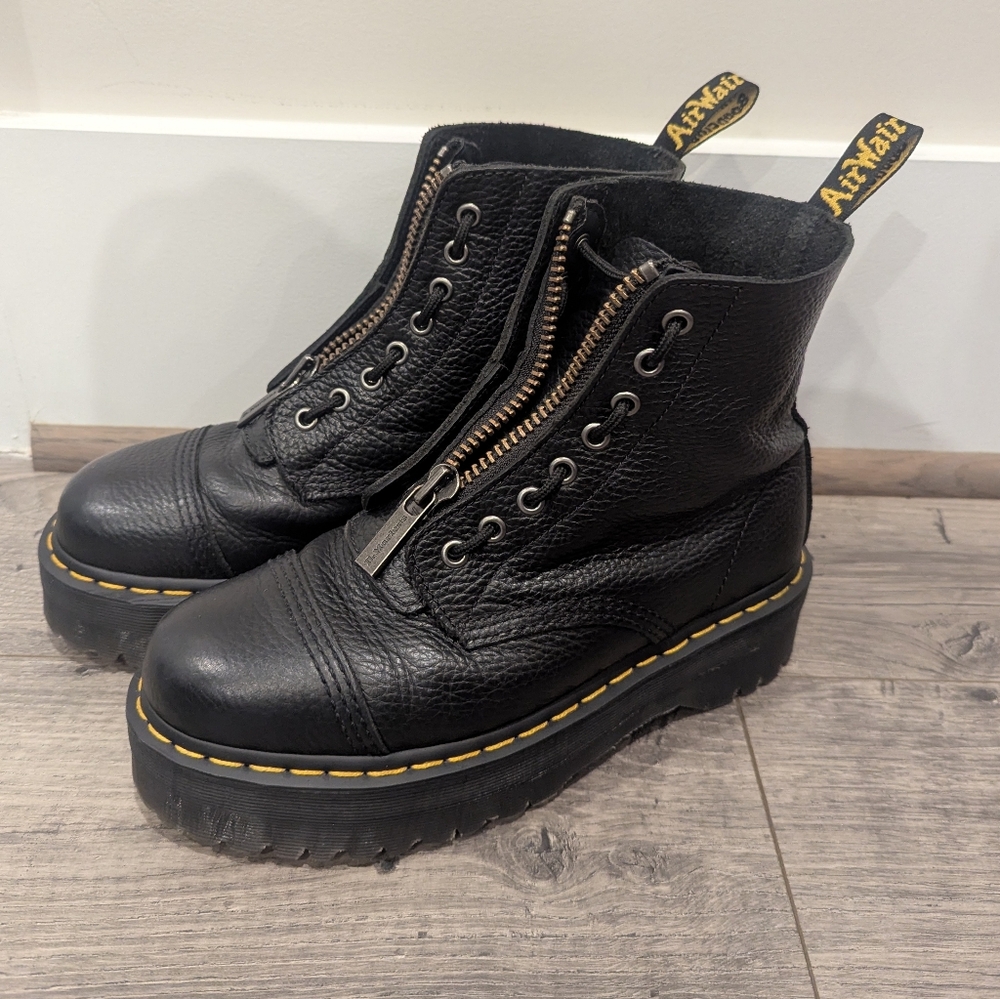 Dr Martens Sinclair Boots Women's Size 9